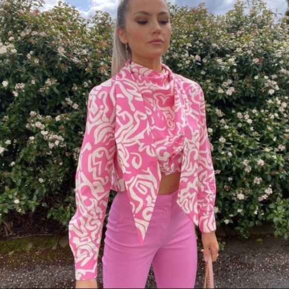 Zara Tops - Zara Printed Long Tie Crop Top Pink XS nwt